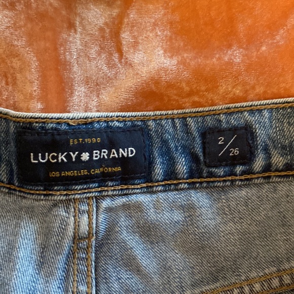Lucky brand light blue denim size 2/26. The boyfriend short. - Picture 4 of 6